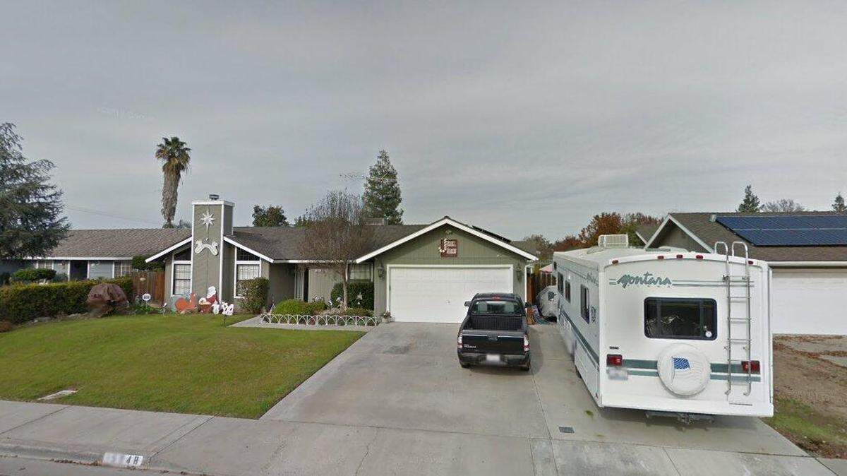 House on 15900 block of West E Street