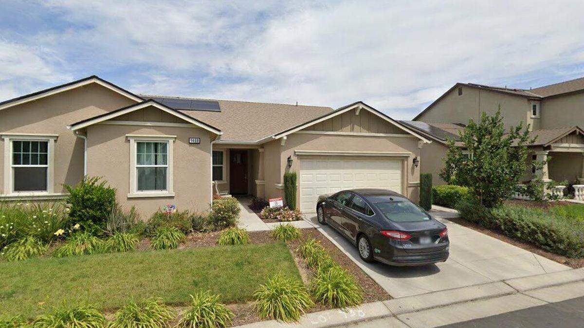 House on 1400 block of Brightside Street