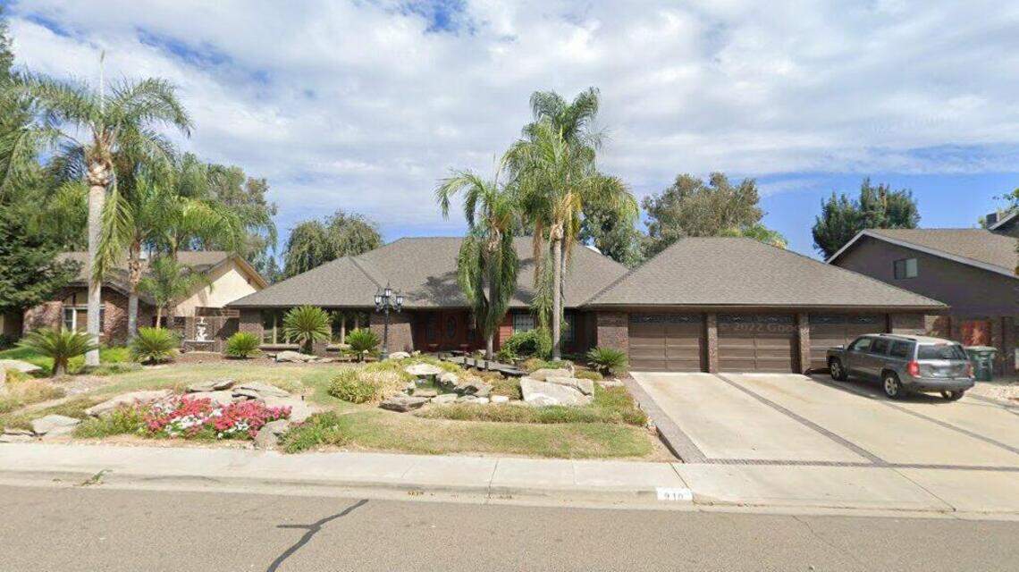 Read more about a 3-bedroom house that sold in Visalia, Tulare, Tulare County. It went for $730,000.
