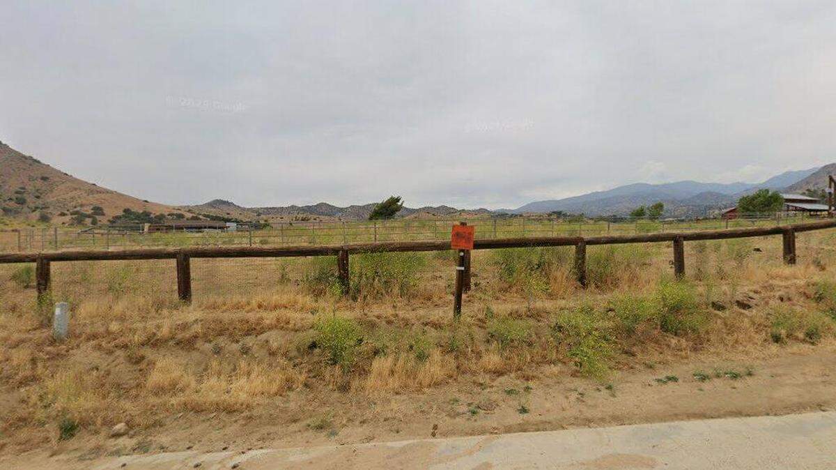 House on 13600 block of Back Canyon Road