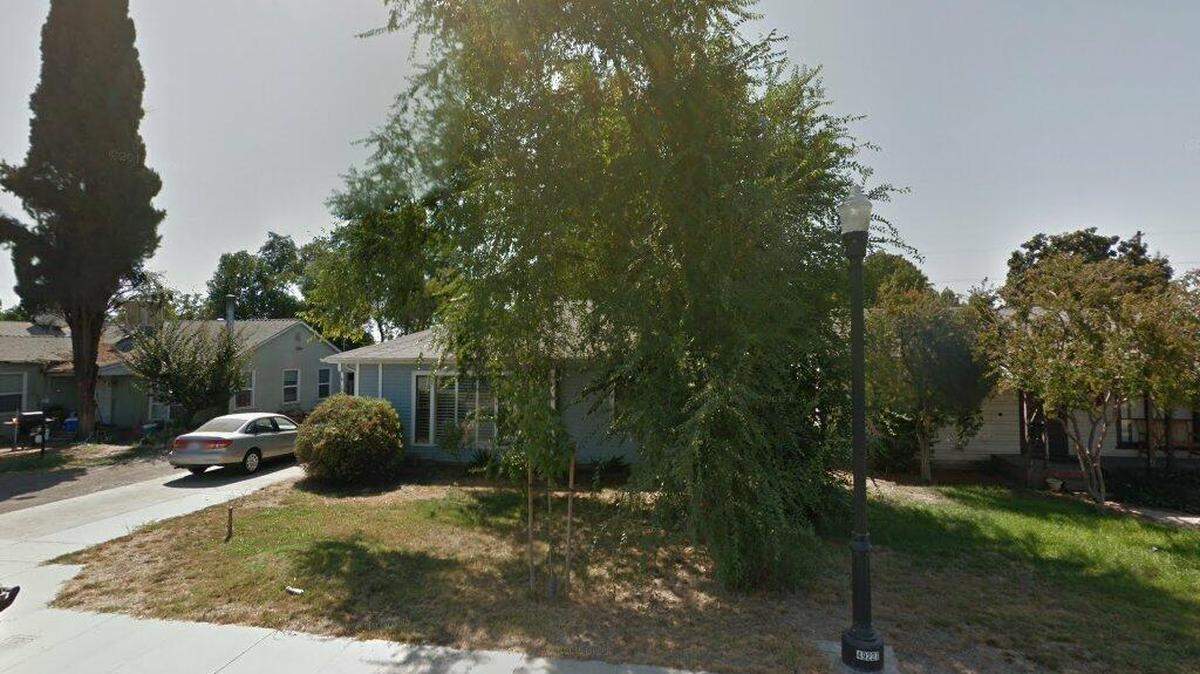House on 100 block of East Linden Avenue