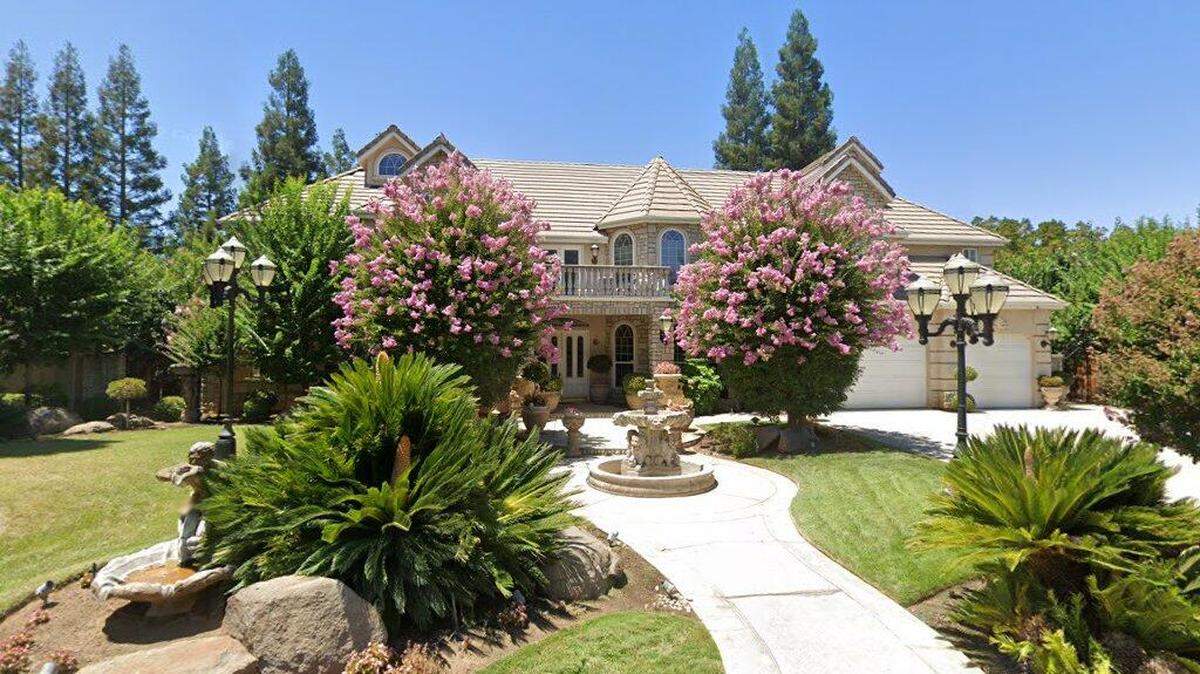 House on 7100 block of North Bengston Avenue