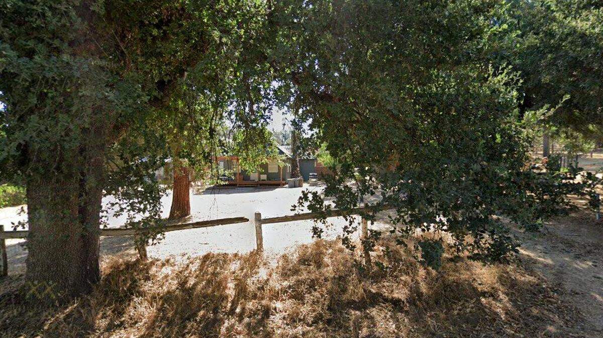 House on 39700 block of Road 425b