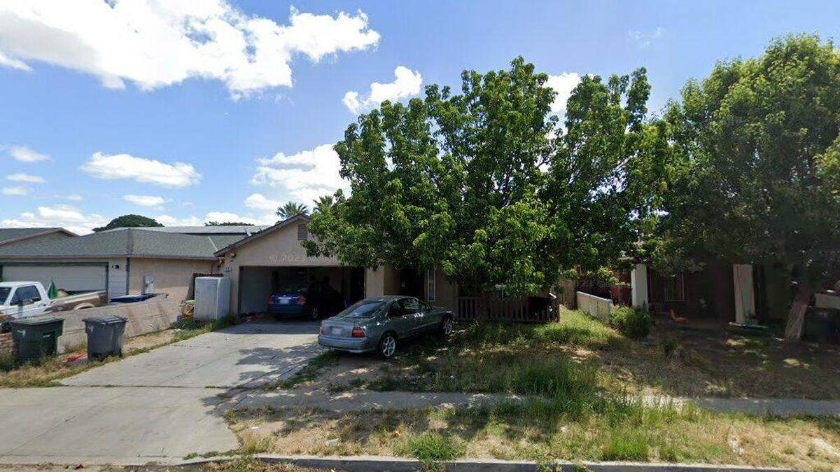 House on 2500 block of South Vagedes Avenue