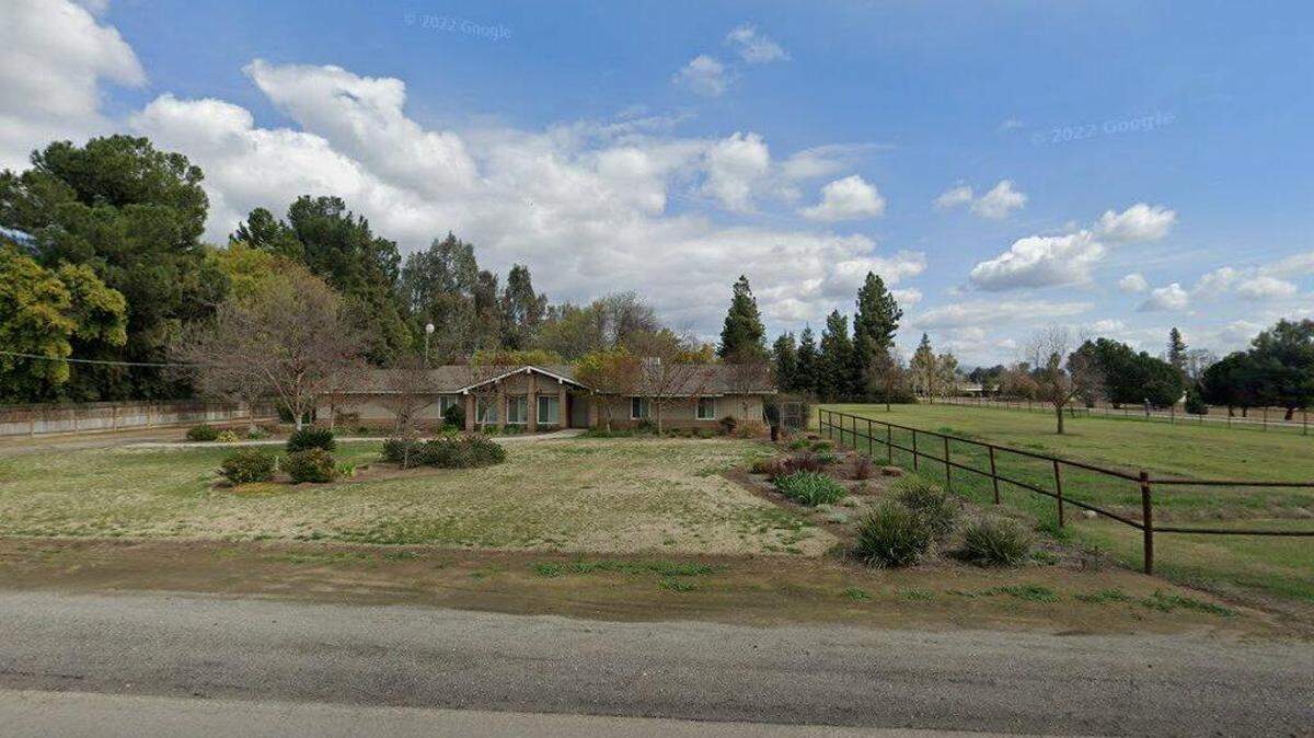 House on 3700 block of North Del Rey Avenue