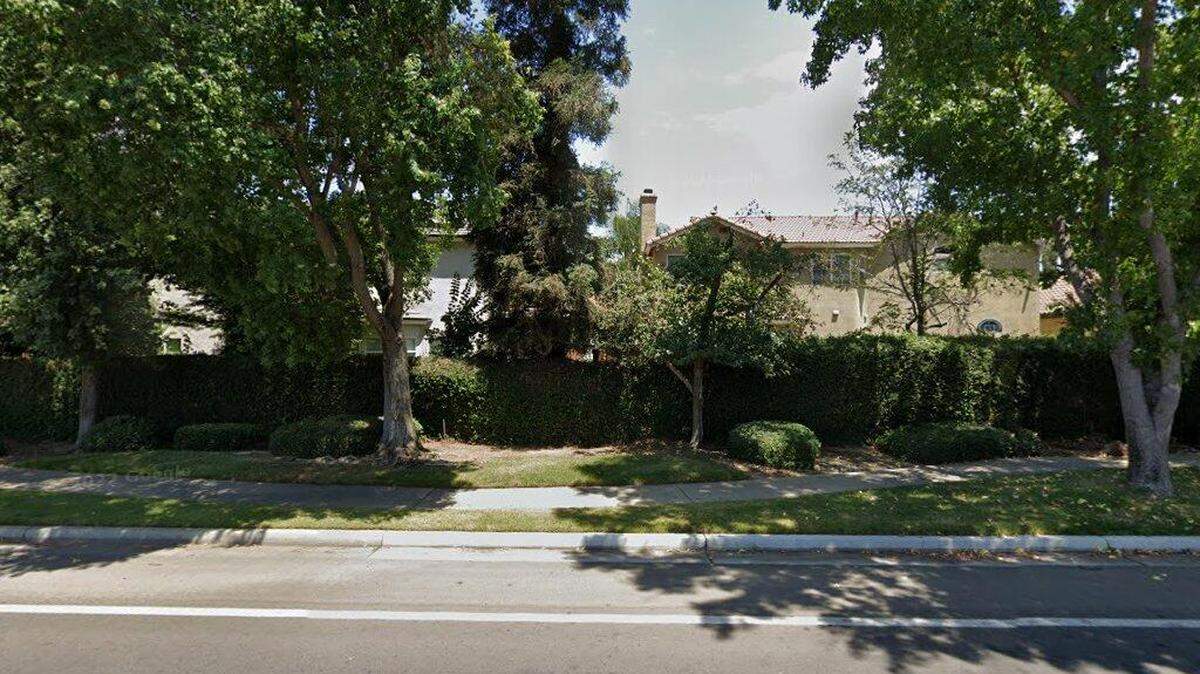 House on 2500 block of East Jenny Avenue