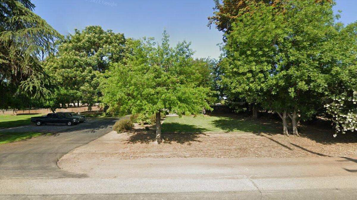 House on 2500 block of North McCall Avenue