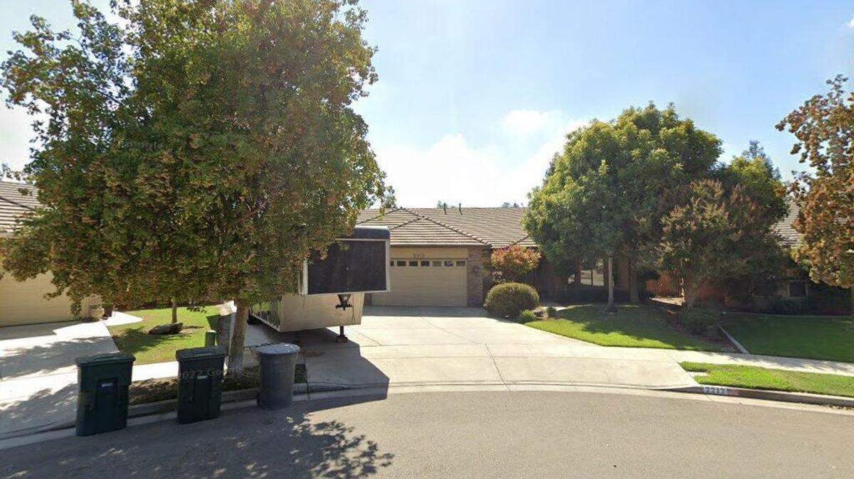 House on 2200 block of North Mendonca Court