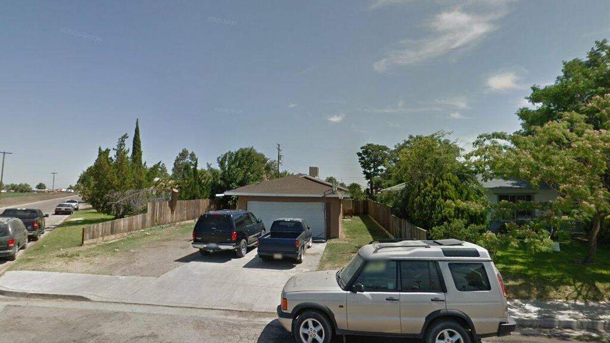 House on 22200 block of West Oregon Avenue