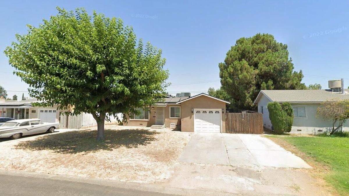 House on 400 block of Beverly Drive