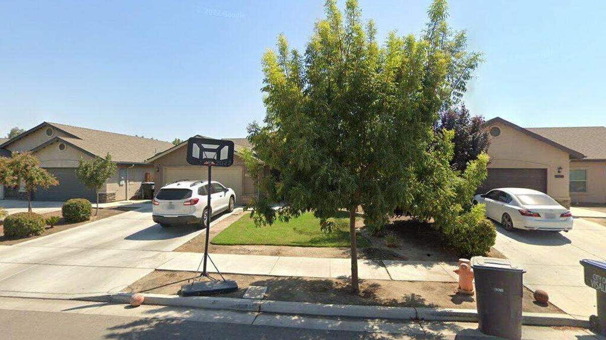 House on 1100 block of East Vine Court