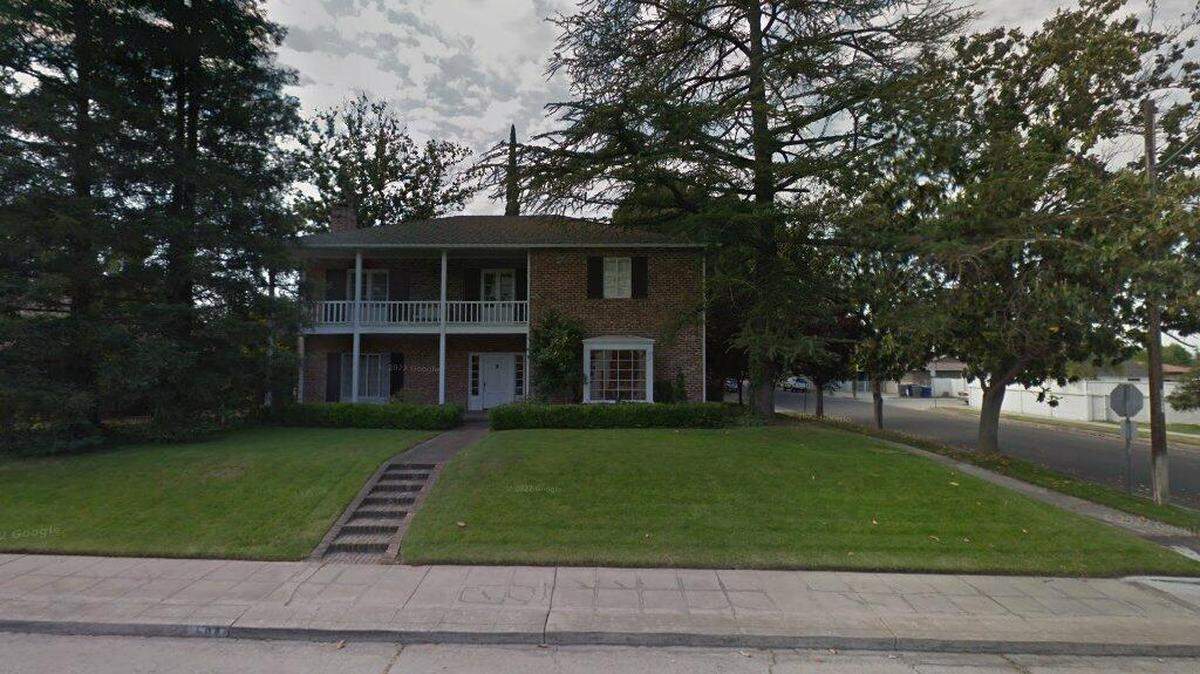 House on 100 block of East Terrace Avenue