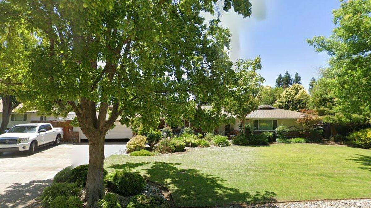 House on 1500 block of West Celeste Avenue