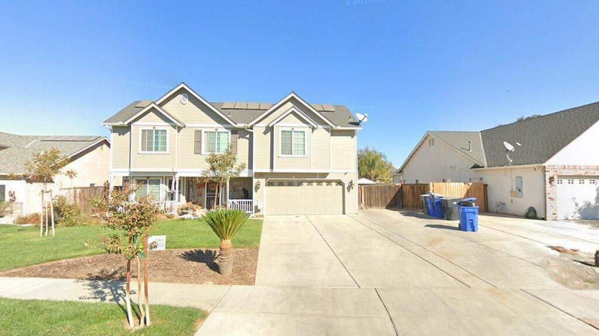 House on 900 block of Avalon Drive