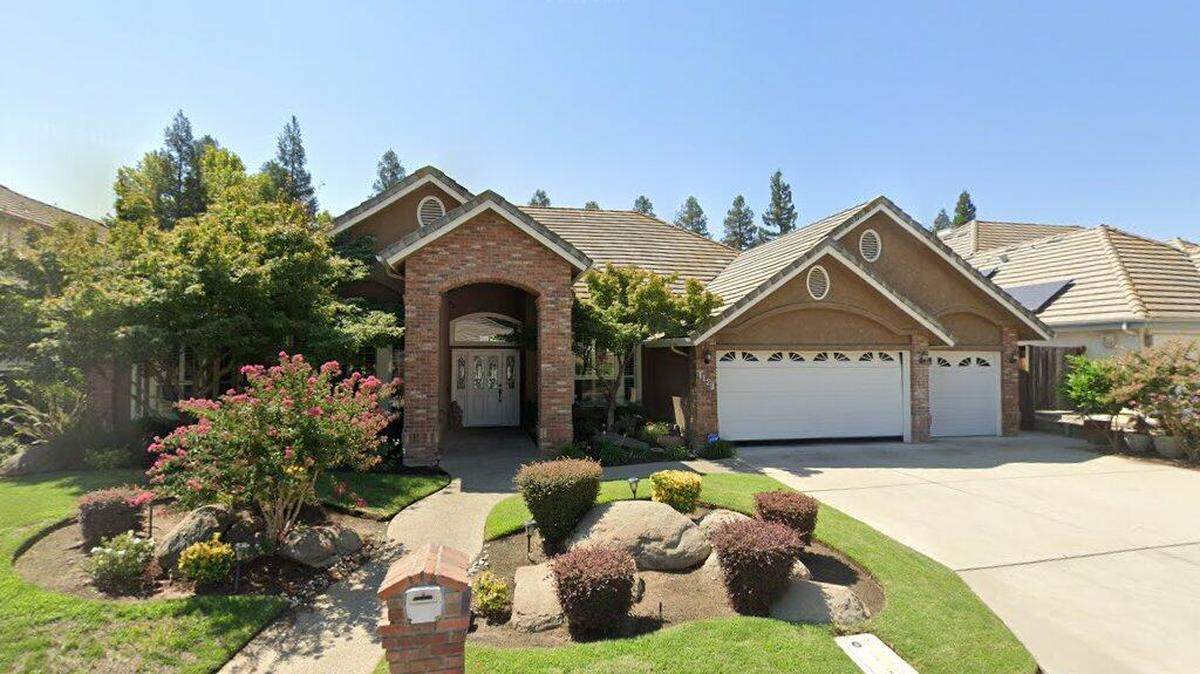 House on 1100 block of East Newhall Drive