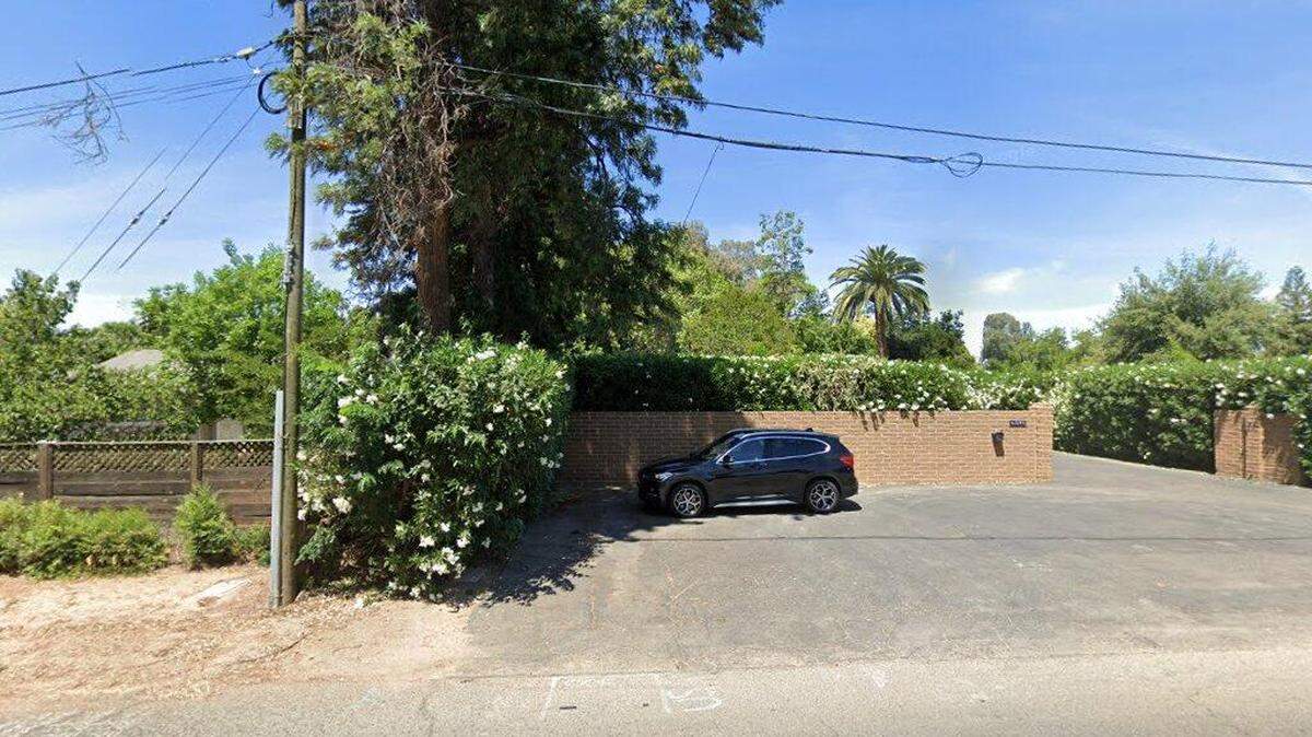 House on 4500 block of North Maroa Avenue