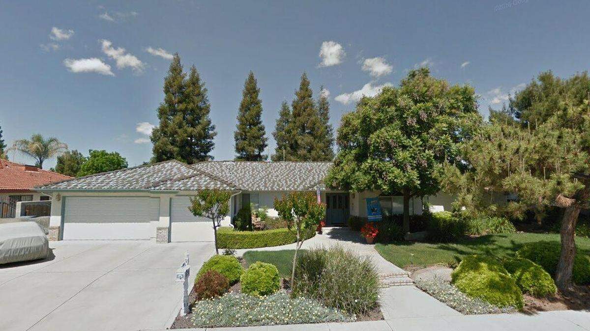 House on 2500 block of Tamarack Avenue