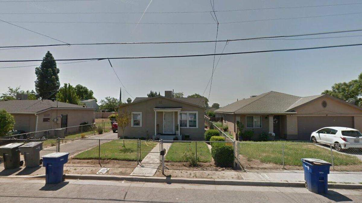 House on 1200 block of East Samson Avenue