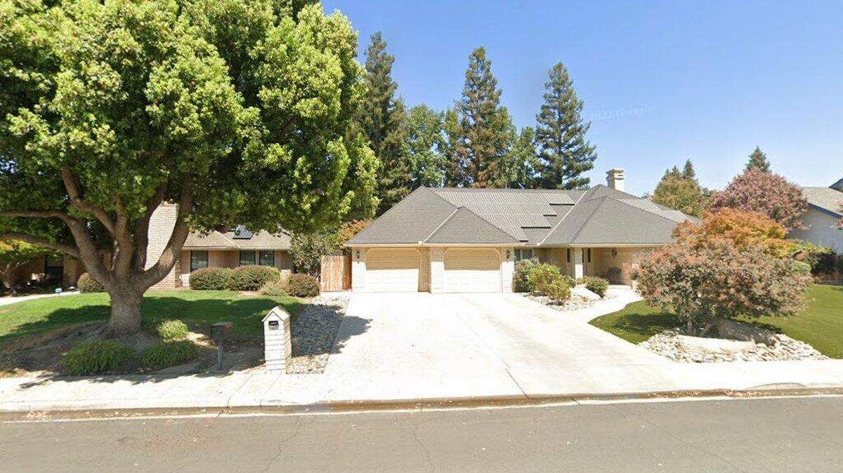 House on 300 block of East La Vida Avenue