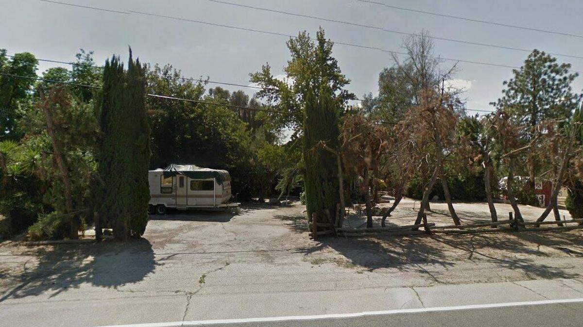 House on 5200 block of South Reed Avenue