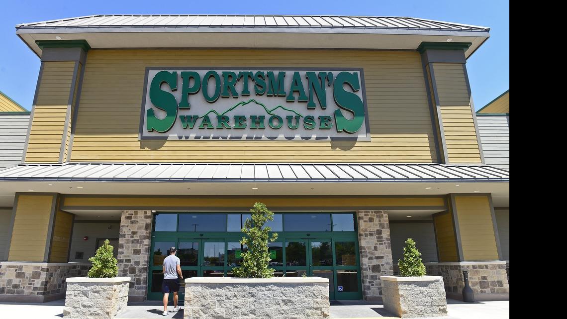 
Sportsman’s Warehouse is now open in the Park Crossing development, which is the property formerly known as the Fresno 40 at Friant Road and Fresno Street in northeast Fresno. 
