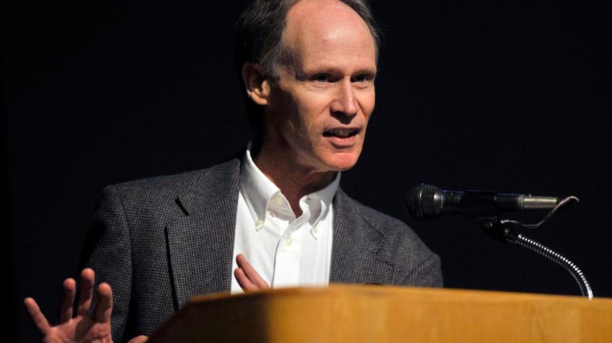 In an April 2014 file photo, Mark Grossi speaks at the Tatarian Symposium at Fresno State. The former Fresno Bee reporter has been awarded an Alicia Patterson Foundation fellowship.