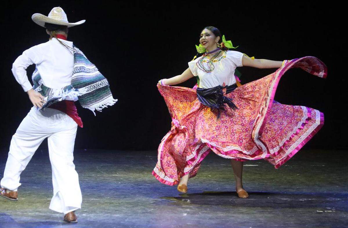 Centro de Folklor from Selma paid tribute to Oaxaca during its performance at the March 31, 2023 Danzanes Unidos Festival showcase at the Wilson Theatre. Here, they dance ‘Jarabe Mixteco.’