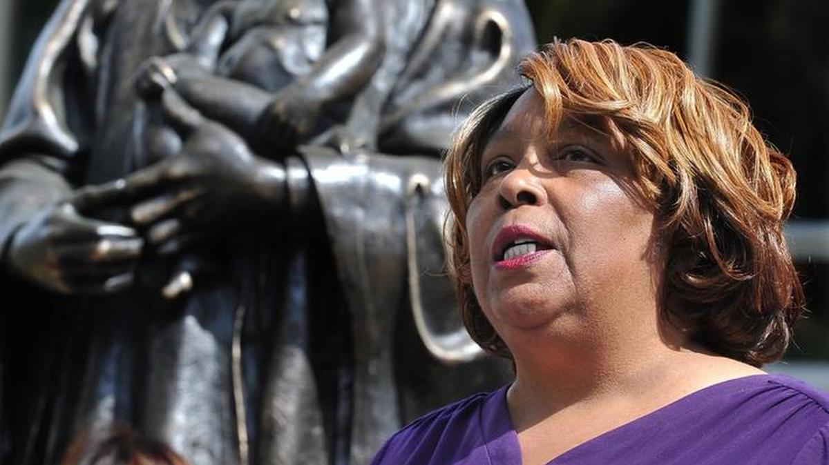 Outgoing SEIU Local 1000 President Yvonne Walker leads an union that is contributing $1 million to Gov. Gavin Newsom’s recall defense.