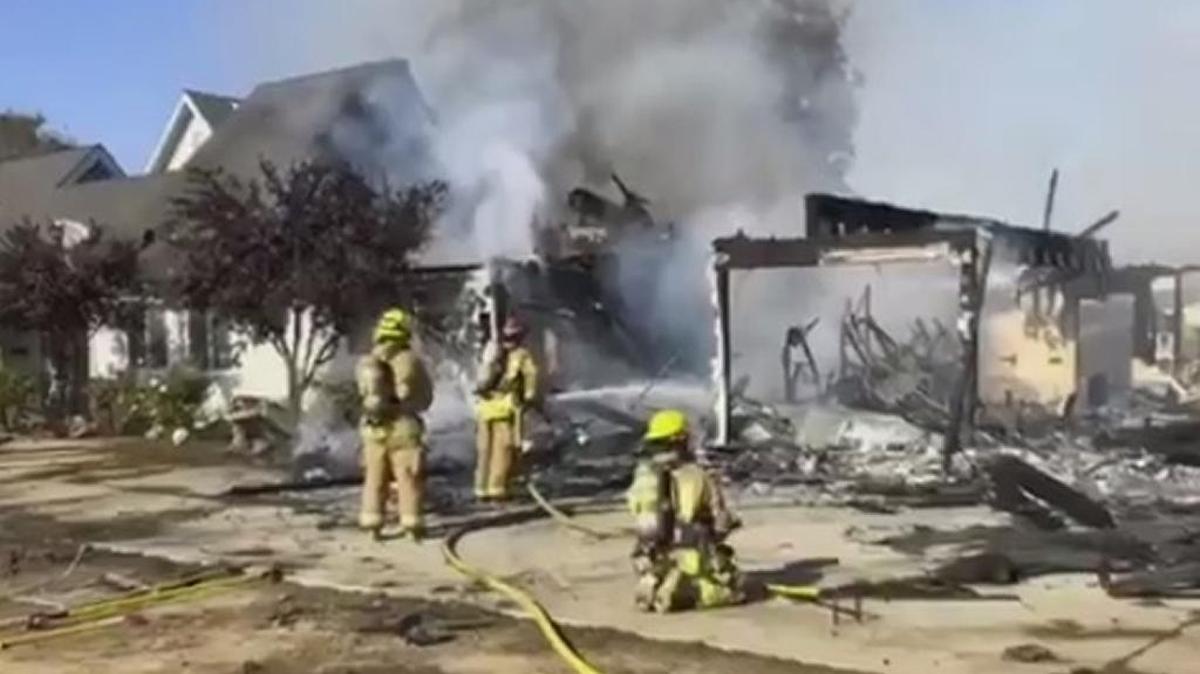 A fire in a three-car garage damaged a Prather home Saturday, leaving six displaced, said Cal Fire Capt. Jeremiah Wittwer.