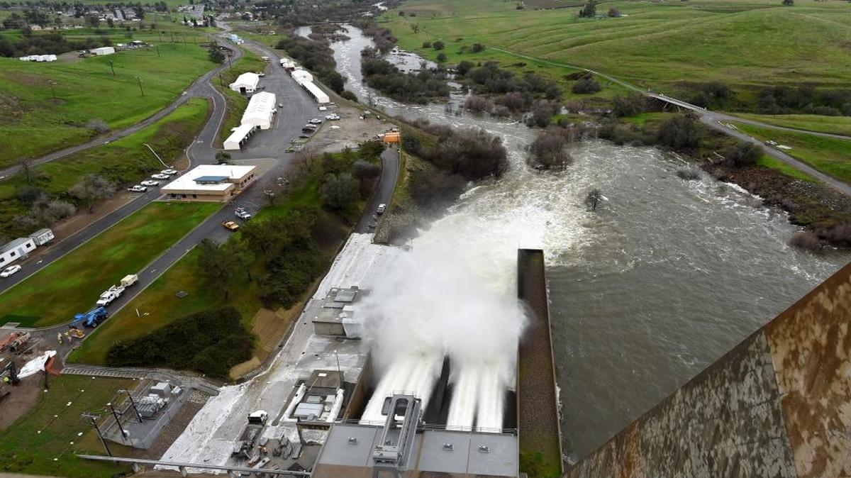 As the Easter holiday approaches, Fresno County officials are warning of flood conditions at several popular Fresno County parks because of Friant Dam water releases.