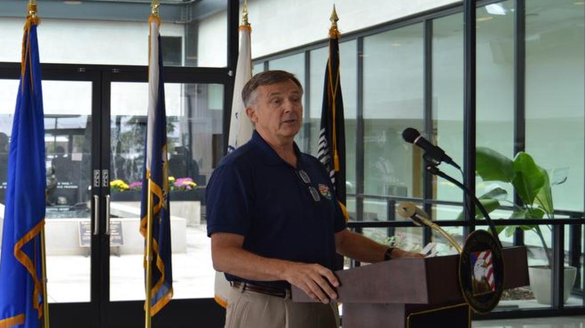 
Al Perry, president of Central Valley Honor Flight, speaks at a ceremony Thursday at the Clovis Veterans Memorial District. The Central Valley Tea Party donated $10,000 to help Central Valley Honor Flight take another group of World War II and Korean War veterans to Washington D.C. to see the monuments built in their honor.
