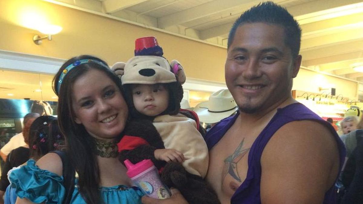 Saysha Garza as Princess Jasmine, Charlotte Garza as Abu and Joey Garza as Aladdin