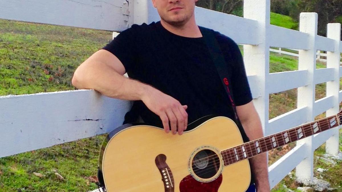 Clovis native Chris Giles recently release his country music single “Party Me.”