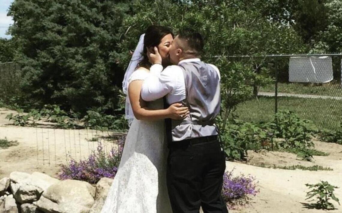 Defeat Bridezilla with a pop-up wedding