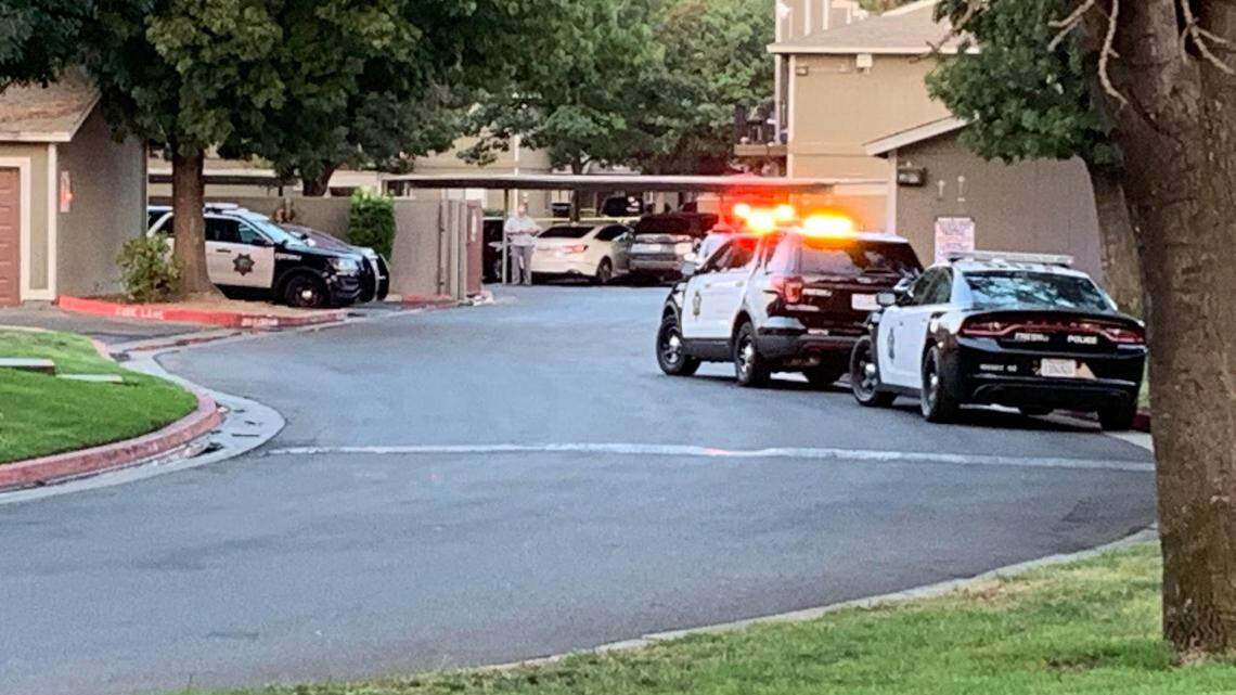 Police arrived at a large apartment complex in southeast Fresno early Thursday after a man reportedly shot his father and fled.