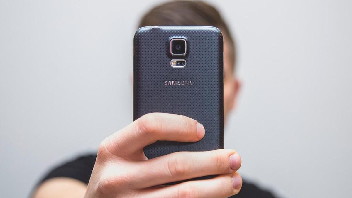 Here are tips on how to protect yourself from some of the latest phone scams.