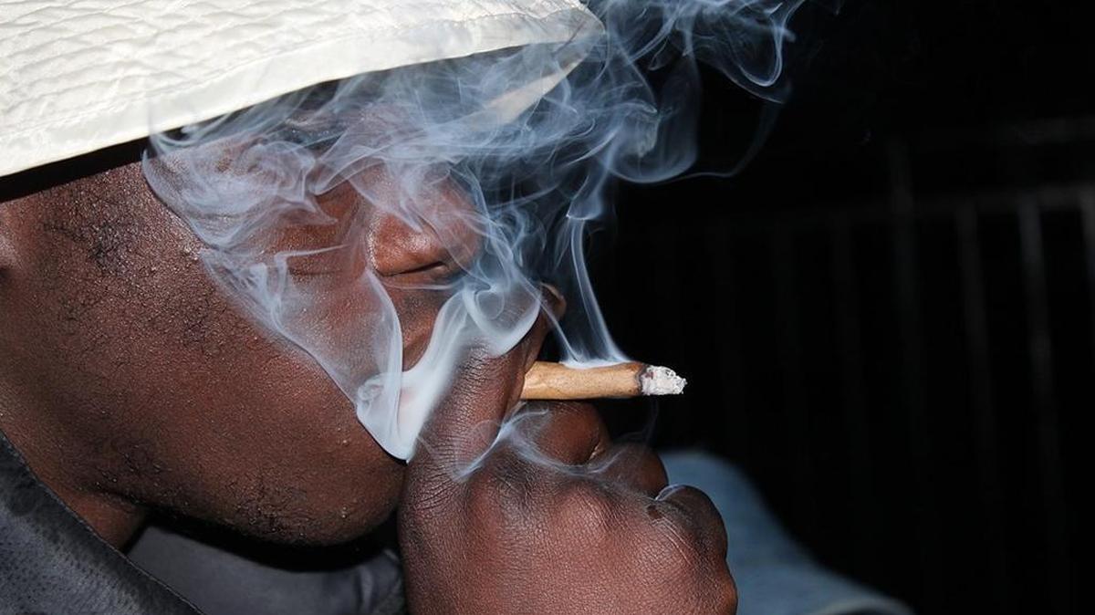 A black person in Fresno is nearly four times more likely to be cited for marijuana possession than a white person facing the same offense. That’s according to a new analysis by the Drug Policy Alliance and the American Civil Liberties Union, which found racial, ethnic and age disparities in marijuana policing.