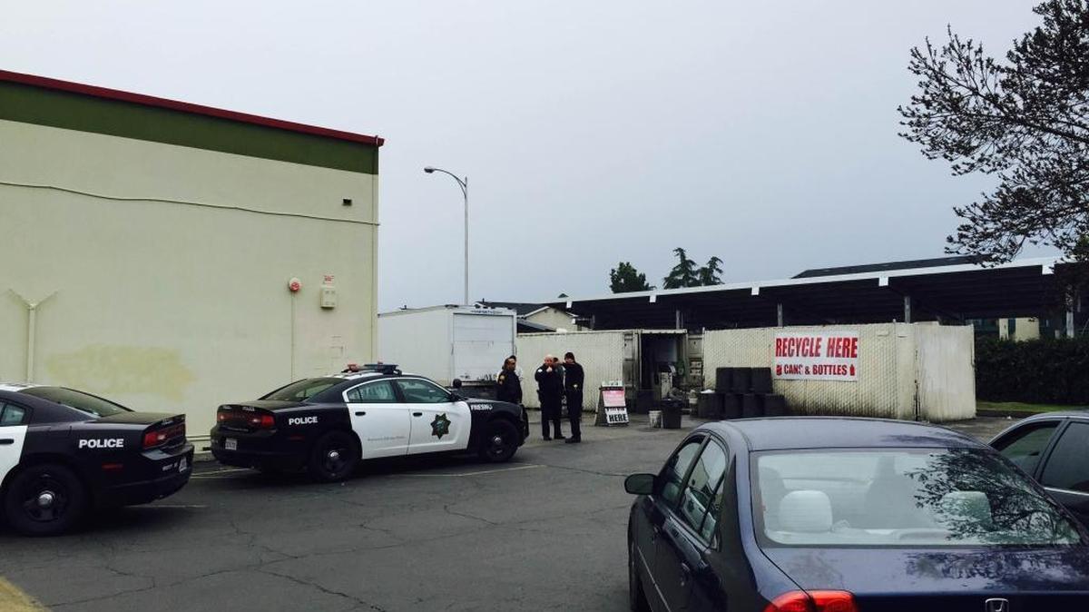 Police say bandit took cash and ran from recycling center in southeast Fresno.