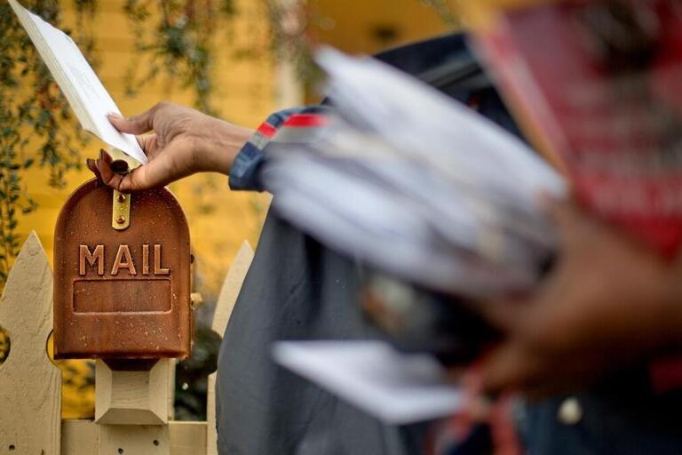 Postal carrier kept 8,500 pieces of mail, Fresno prosecutors said. He was indicted