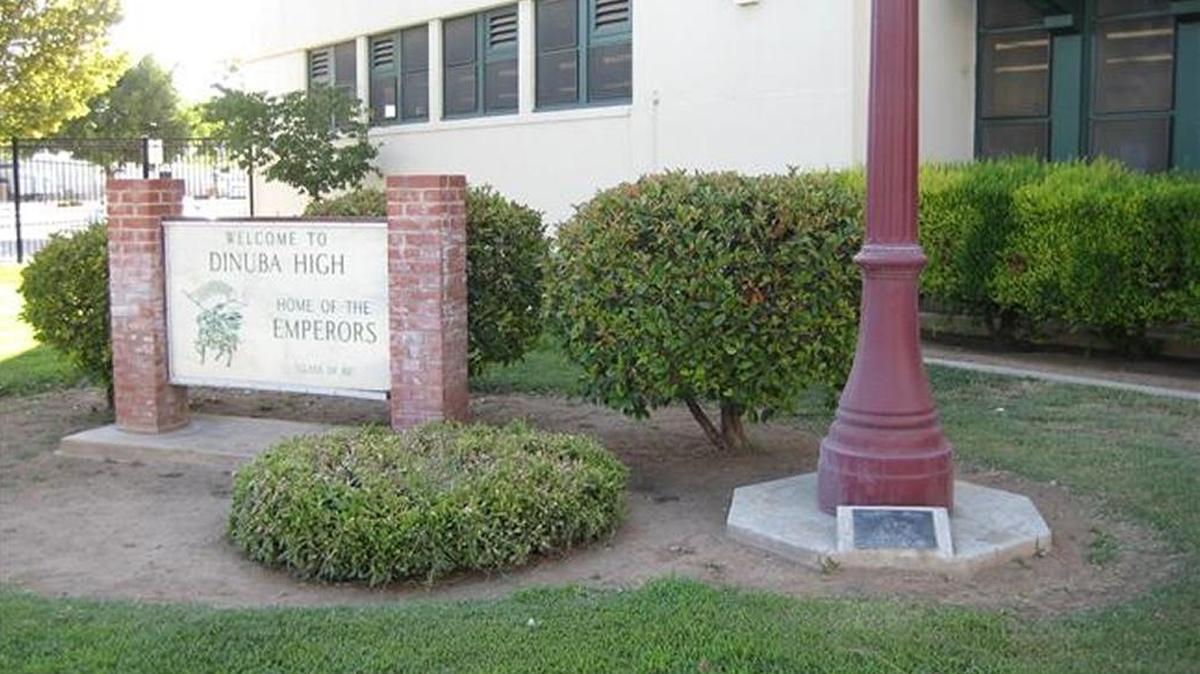 Dinuba High School