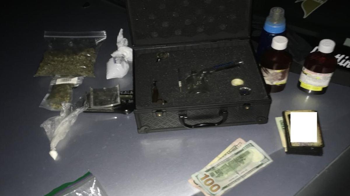 Drugs and cash that Fresno County sheriff’s deputies found inside the car of a man early Wednesday, Oct. 13.