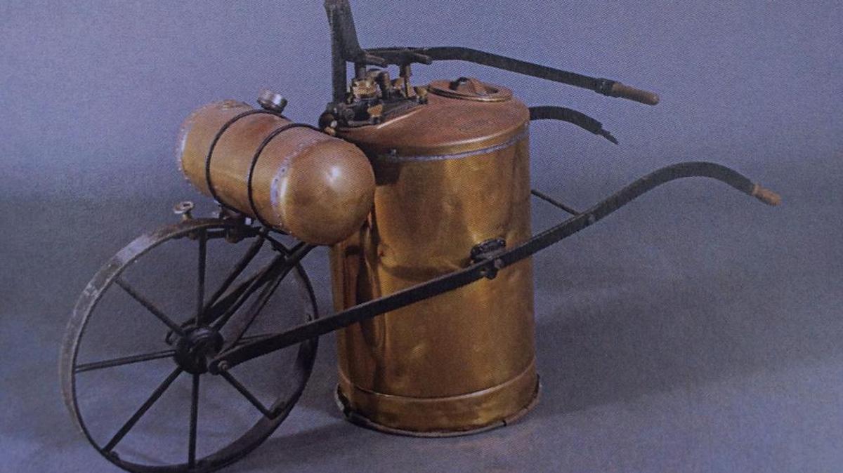 
Sprayers were used to put sulfur on Madera vineyard.
