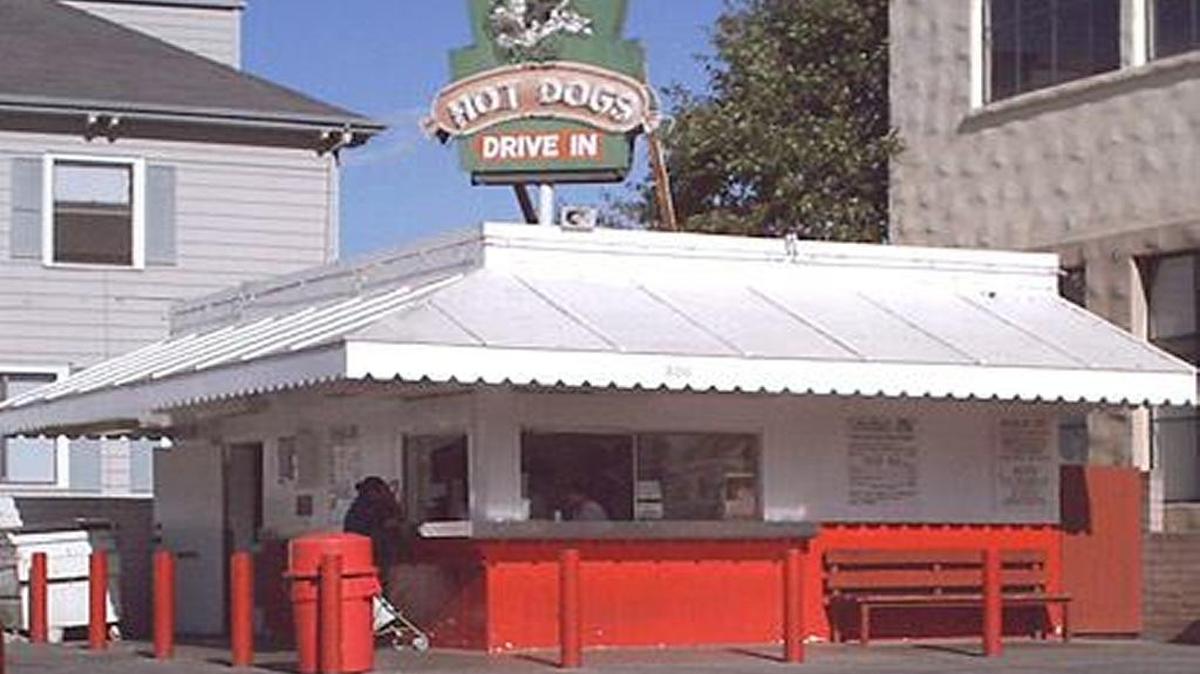 An armed robber tried to pedal away from Taylor Brothers Hot Dogs in Visalia on Friday night with stolen cash, but was quickly caught by police.