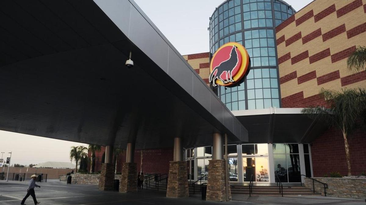 A file photo of the main entrance at Tachi Palace Casino Resort in Lemoore. Leaders of the Tachi-Yokut tribe on the Santa Rosa Rancheria said the closure of Tachi Palace will begin at 11 p.m. Friday. No potential reopening date was included in the tribe’s announcement.