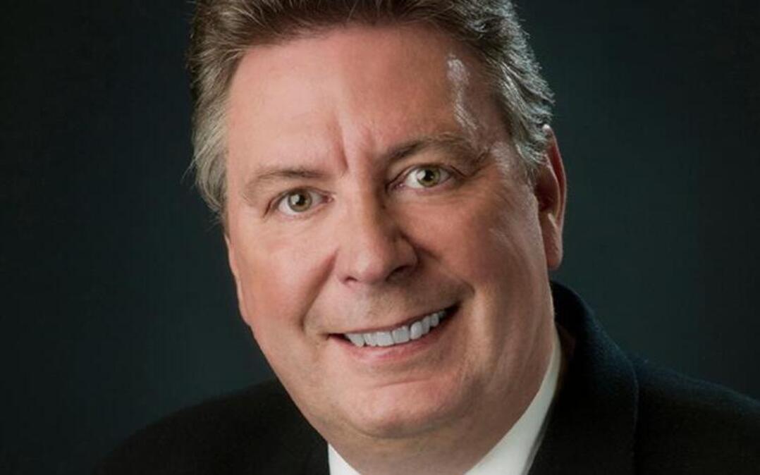 Robert Woolley, Clovis city manager for the past six years, will retire at the end of December.