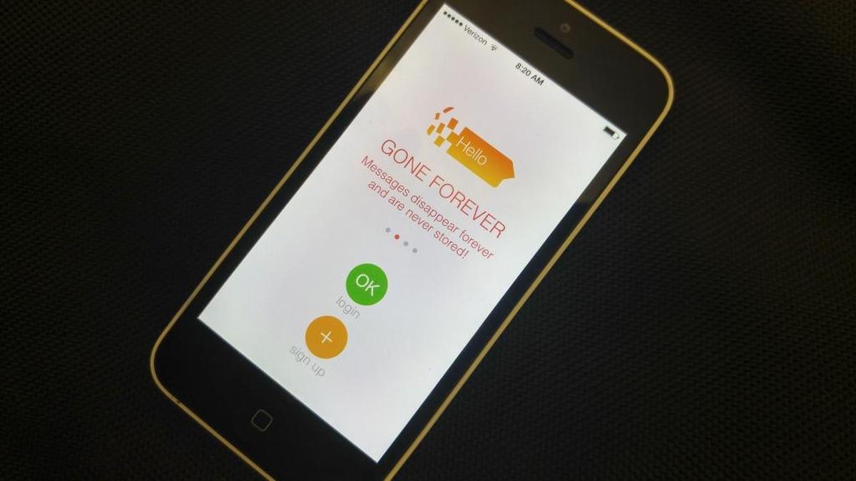 
A signup screen for Cyber Dust touts the phone app’s primary feature: Messages vanish and are not stored, leaving no digital footprint.
