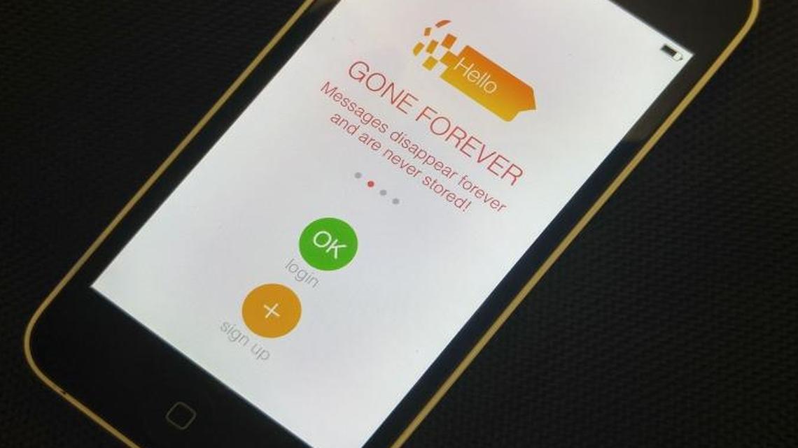 
A signup screen for Cyber Dust touts the phone app’s primary feature: Messages vanish and are not stored, leaving no digital footprint.
