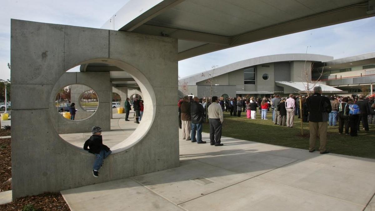 University High School, a liberal arts charter school located on Fresno State’s campus, holds its dedication ceremony in 2010.