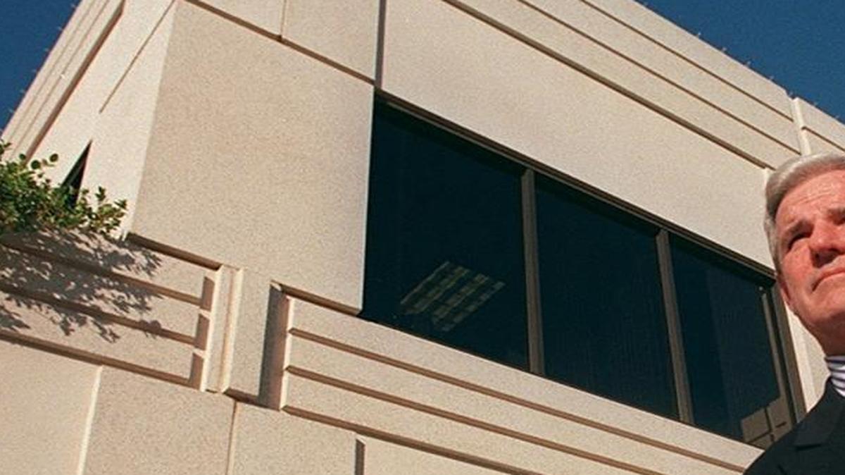 Lowell T. Carruth stands on the fourth floor patio of the McCormick Barstow Sheppard Wayte Carruth law firm at River Park Place near Woodward Park in 1997. Carruth was named best trial lawyer of the year by his colleagues of the American Board of Trial Lawyers.