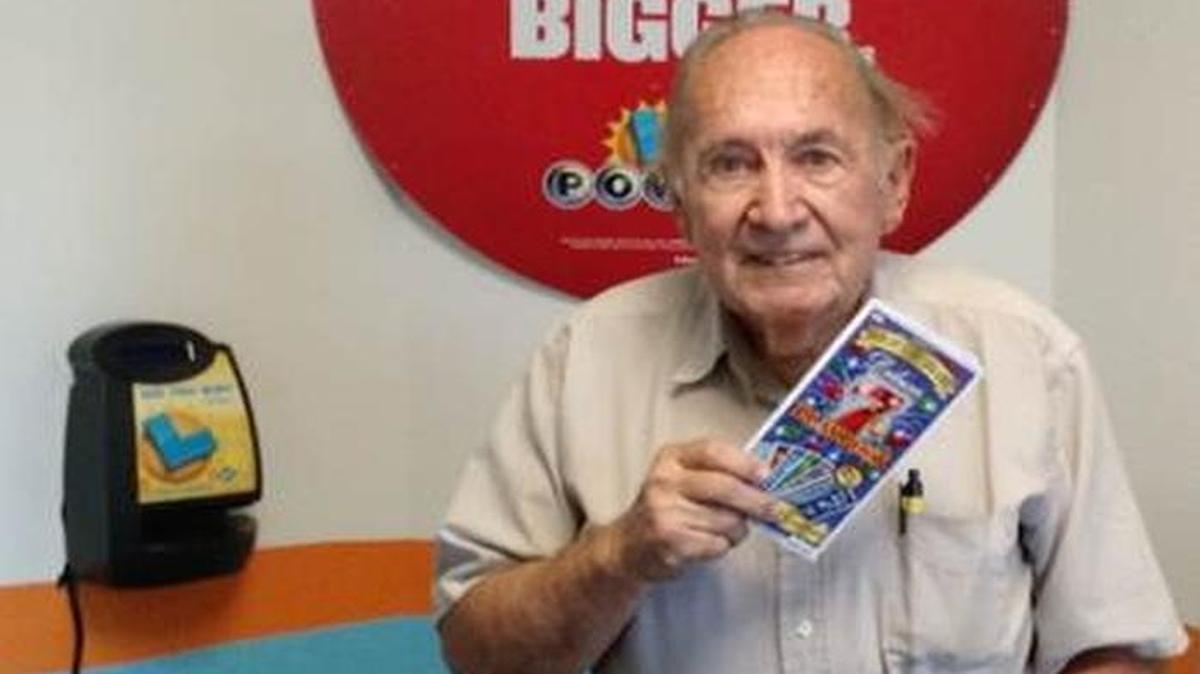 
Kenneth Tatum, a self-employed handyman, won $1 million when he bought a winning Scratchers ticket at a Valero gas station at 1105 West Shields Ave. in central Fresno. 
